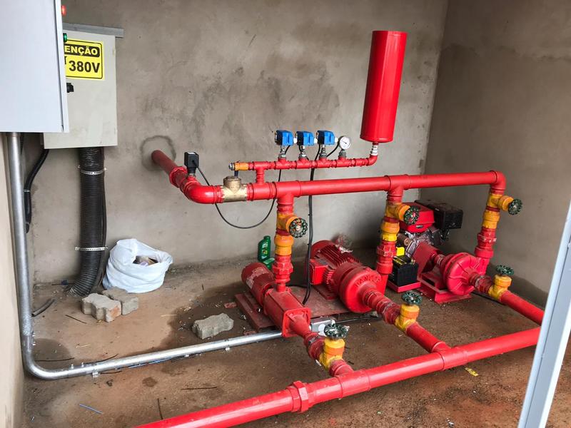 Sistema hidráulico preventivo e rede de hidrantes - Execução dos bombeiros